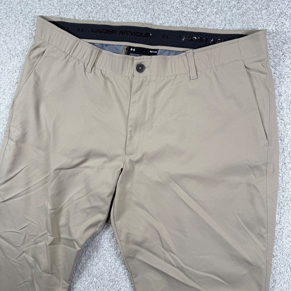 Under Armour Golf Pants Mens 42/30 Tan Beige Performance Chino Tapered Leg